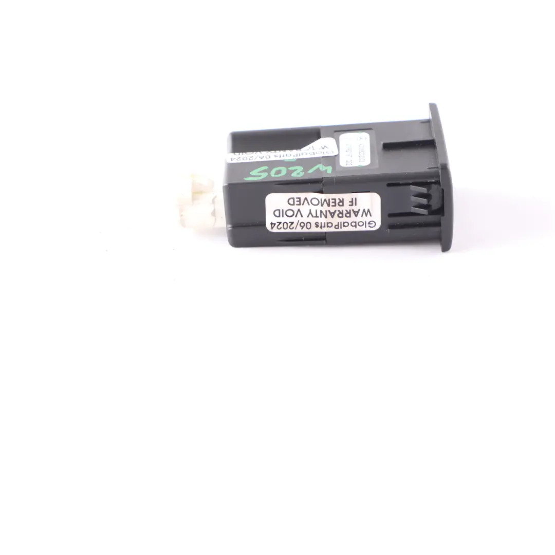 Mercedes C Class W205 Estate Connecteur Usb Socket - SKU A2058202003 - Numéro de pièce A2058202003