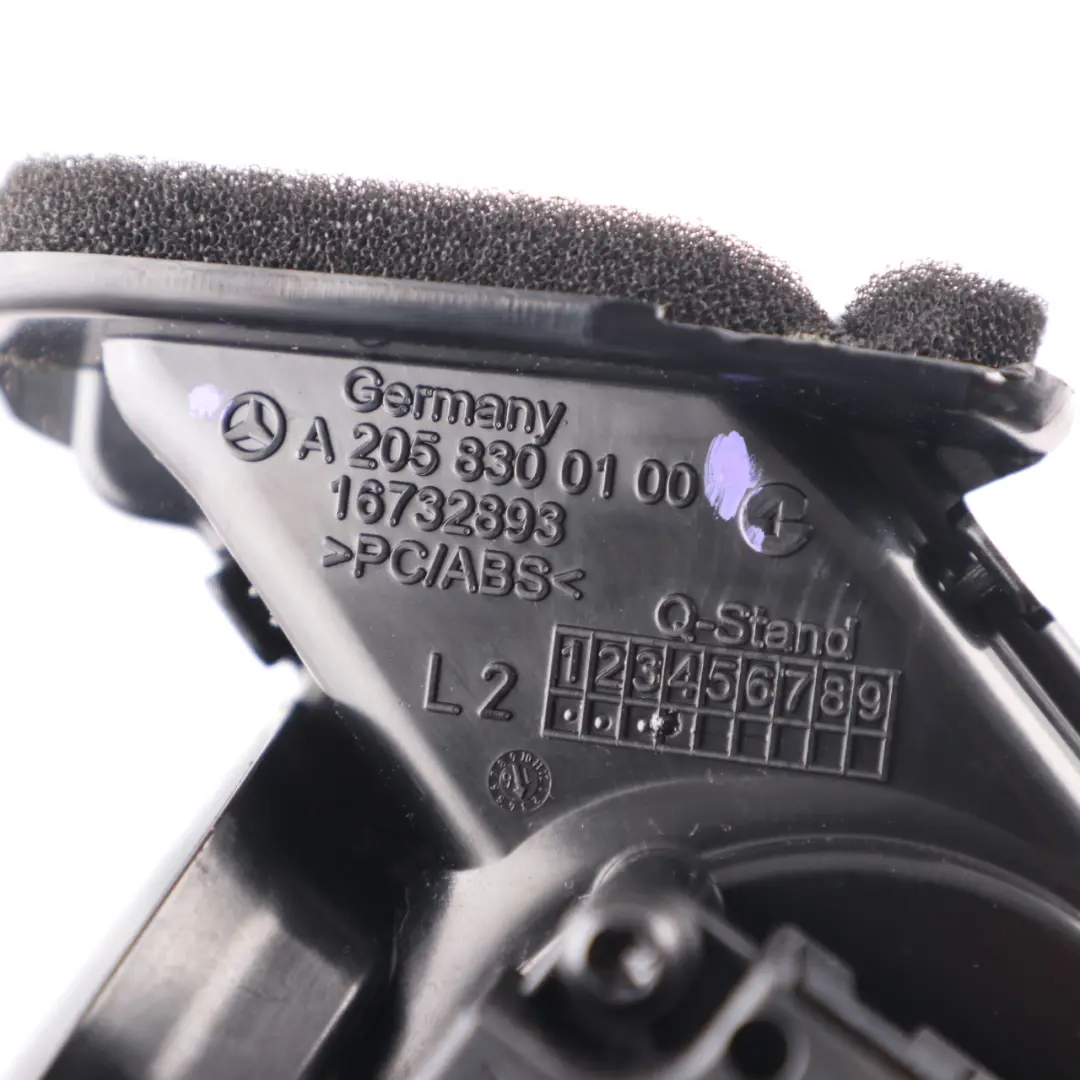 Kanał Powietrza Nawiewu Lewy z Silniczkiem do Mercedes W205 o numerze A2058300100 Mercedes W205 Kanał Powietrza Nawiewu Lewy z Silniczkiem - SKU A2058300100 - Numer Części A2058300100