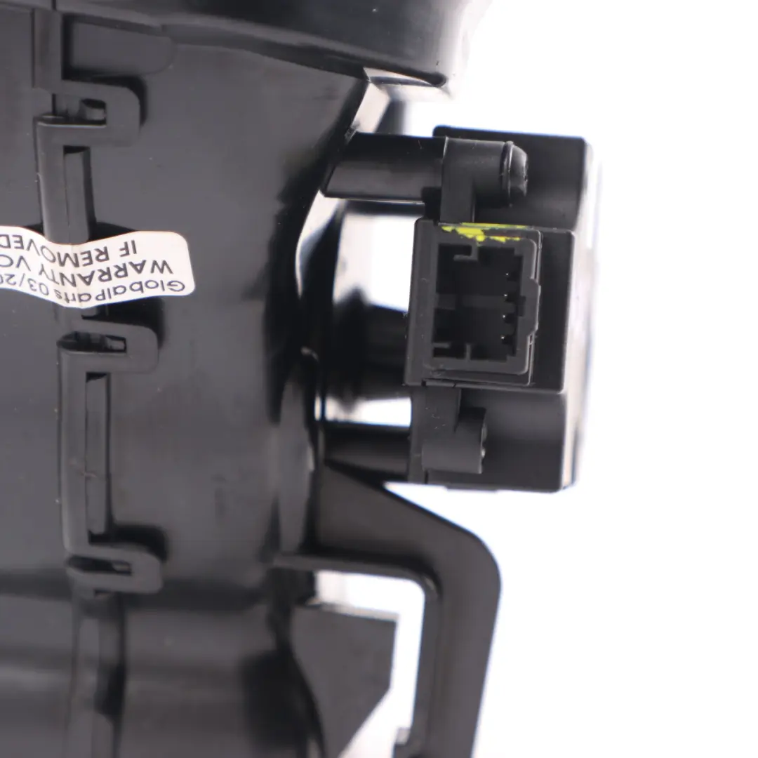 Conducto Aire Mercedes W205 Salpicadero Canal Aire Izquierdo Motor para con número de pieza A2058300100 Conducto Aire Mercedes W205 Salpicadero Canal Aire Izquierdo Motor - SKU A2058300100 - Número de pieza A2058300100