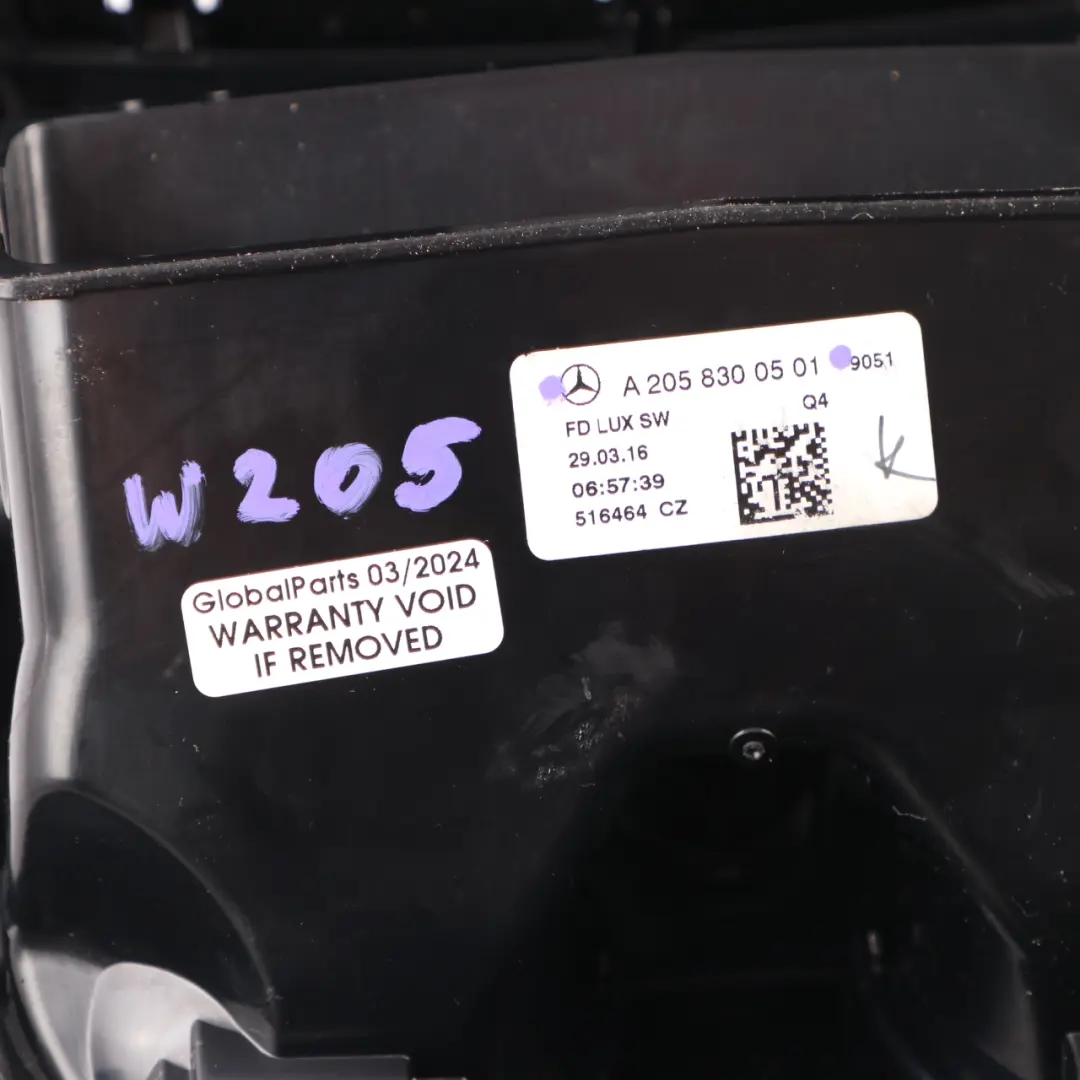 Mercedes W205 Console centrale Vaschetta portaoggetti d'aria posteriore Nero - SKU A2058300501-2 - Numero di parte A2058300501