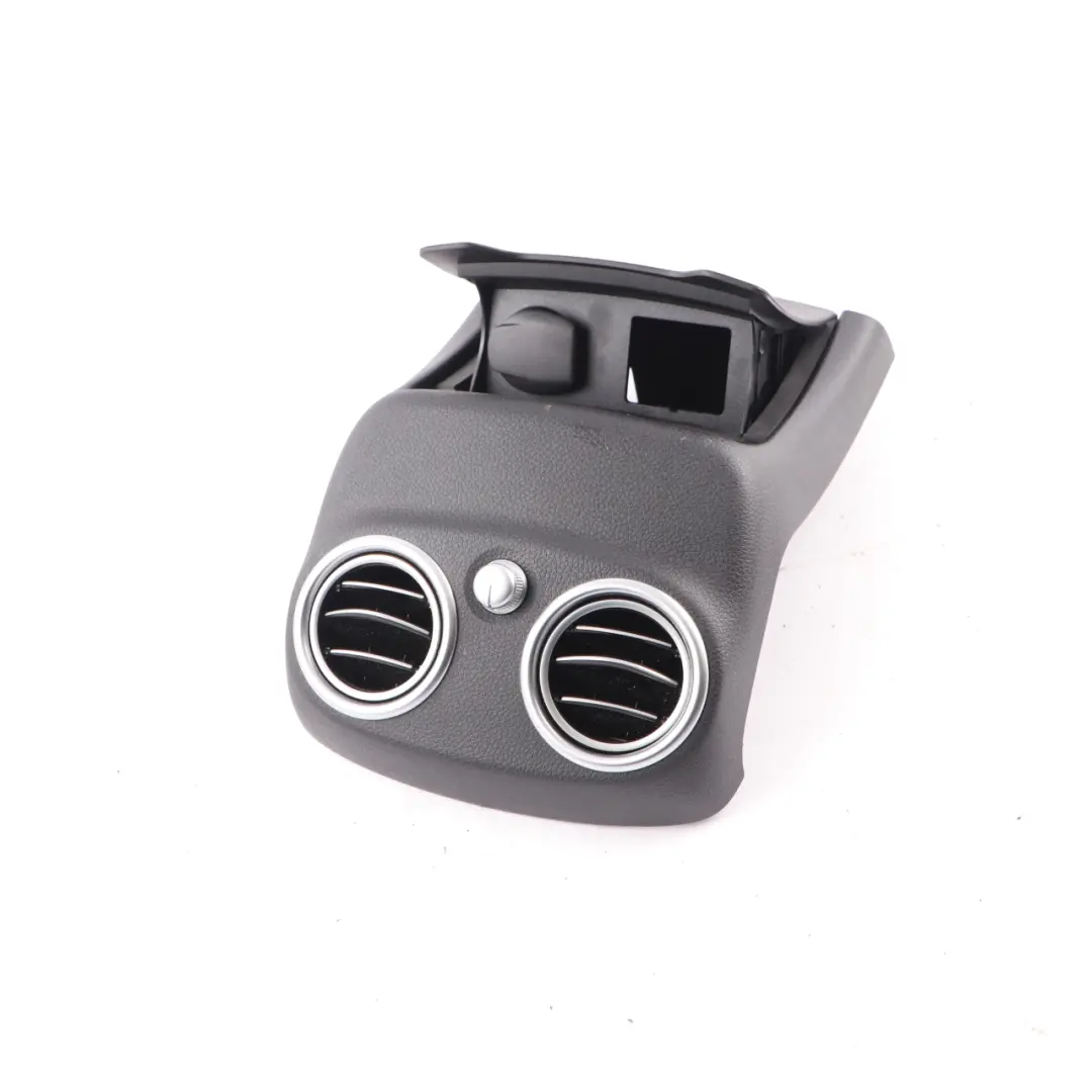 Griglia Aria Posteriore Console Centrale Nera per Mercedes W205 con numero di parte A2058300501 Mercedes W205 Griglia Aria Posteriore Console Centrale Nera - SKU A2058300501 - Numero di parte A2058300501