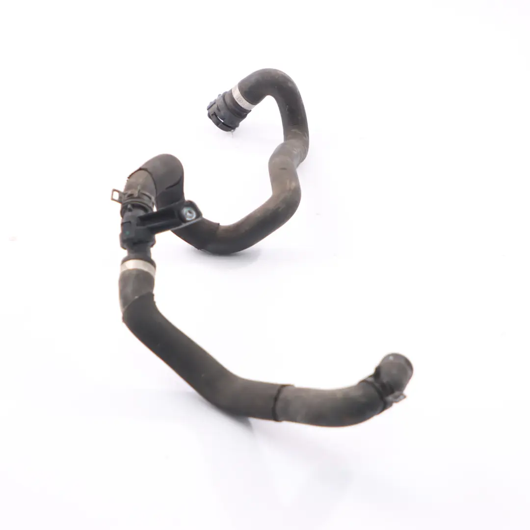 Tuyau de refroidissement Mercedes W205 Diesel OM651 Pompe circulation Chauffage pour à propos du numéro de pièce A2058301902 Tuyau de refroidissement Mercedes W205 Diesel OM651 Pompe circulation Chauffage - SKU A2058301902 - Numéro de pièce A2058301902