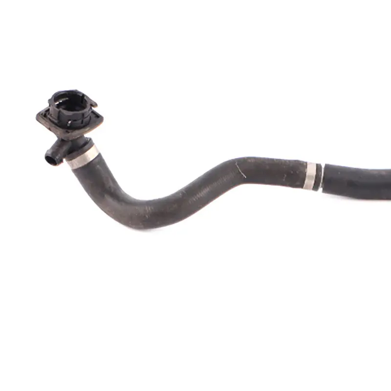 Mercedes W205 Tuyau De Refroidissement À Eau Bluetec - SKU A2058303102 - Numéro de pièce A2058303102