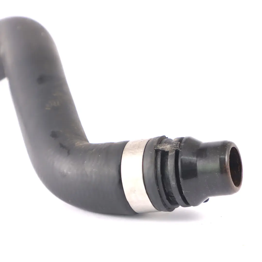  Tuyau refroidissement Mercedes W205 OM651 Ligne de refroidissement du moteur - SKU A2058303104 - Numéro de pièce A2058303104