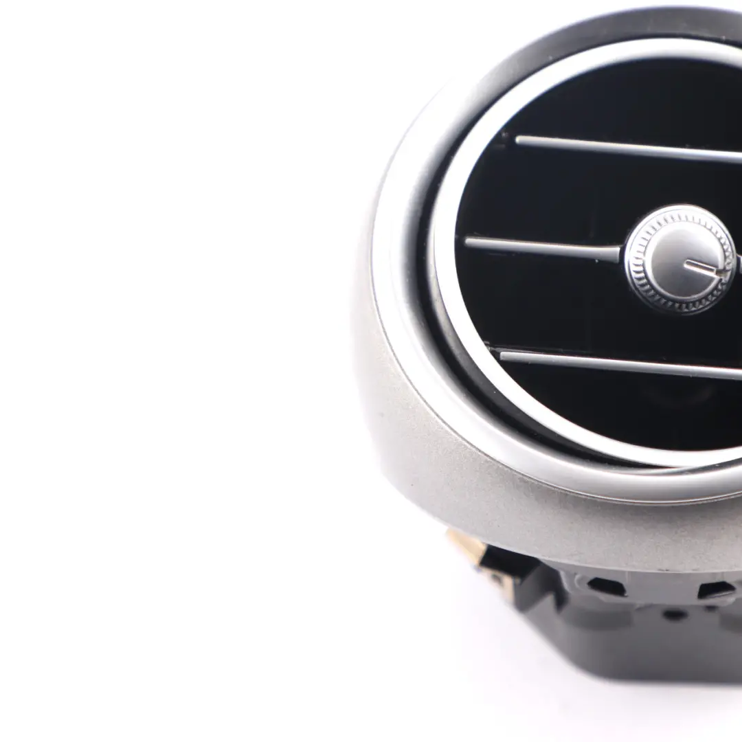 Ventilación Mercedes W205 X253 Boquilla conducto aire Derecha para con número de pieza A2058304400 Ventilación Mercedes W205 X253 Boquilla conducto aire Derecha - SKU A2058304400 - Número de pieza A2058304400