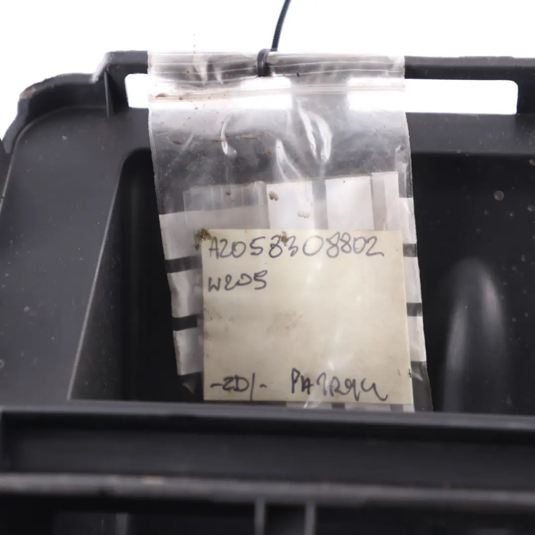  Carcasa filtro aire Mercedes W205 Caja admisión Tapa embellecedora - SKU A2058308802 - Número de pieza A2058308802