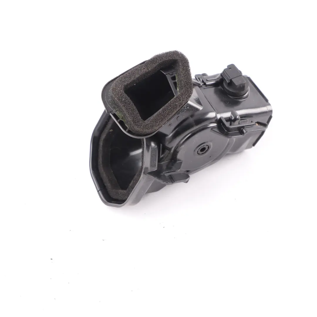 Conducto flujo aire frontal derecho salpicadero para Mercedes W205 con número de pieza A2058309905 Mercedes W205 Conducto flujo aire frontal derecho salpicadero - SKU A2058309905 - Número de pieza A2058309905