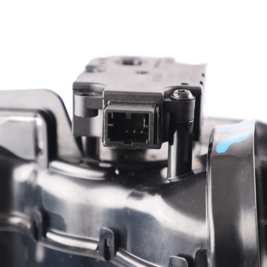 Mercedes W205 Luftauslass vorne rechts Armaturenbrett Luftstromkanal - SKU A2058309905 - Teilenummer A2058309905