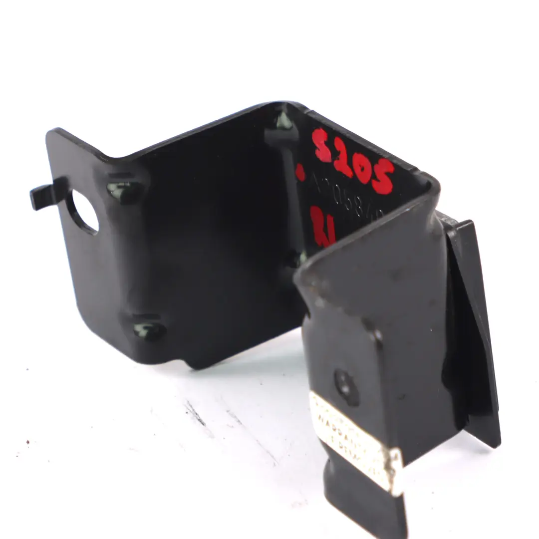 Soporte panel maletero Mercedes S205 Soporte panel maletero trasero izquierdo para con número de pieza A2058400131 Soporte panel maletero Mercedes S205 Soporte panel maletero trasero izquierdo - SKU A2058400131 - Número de pieza A2058400131
