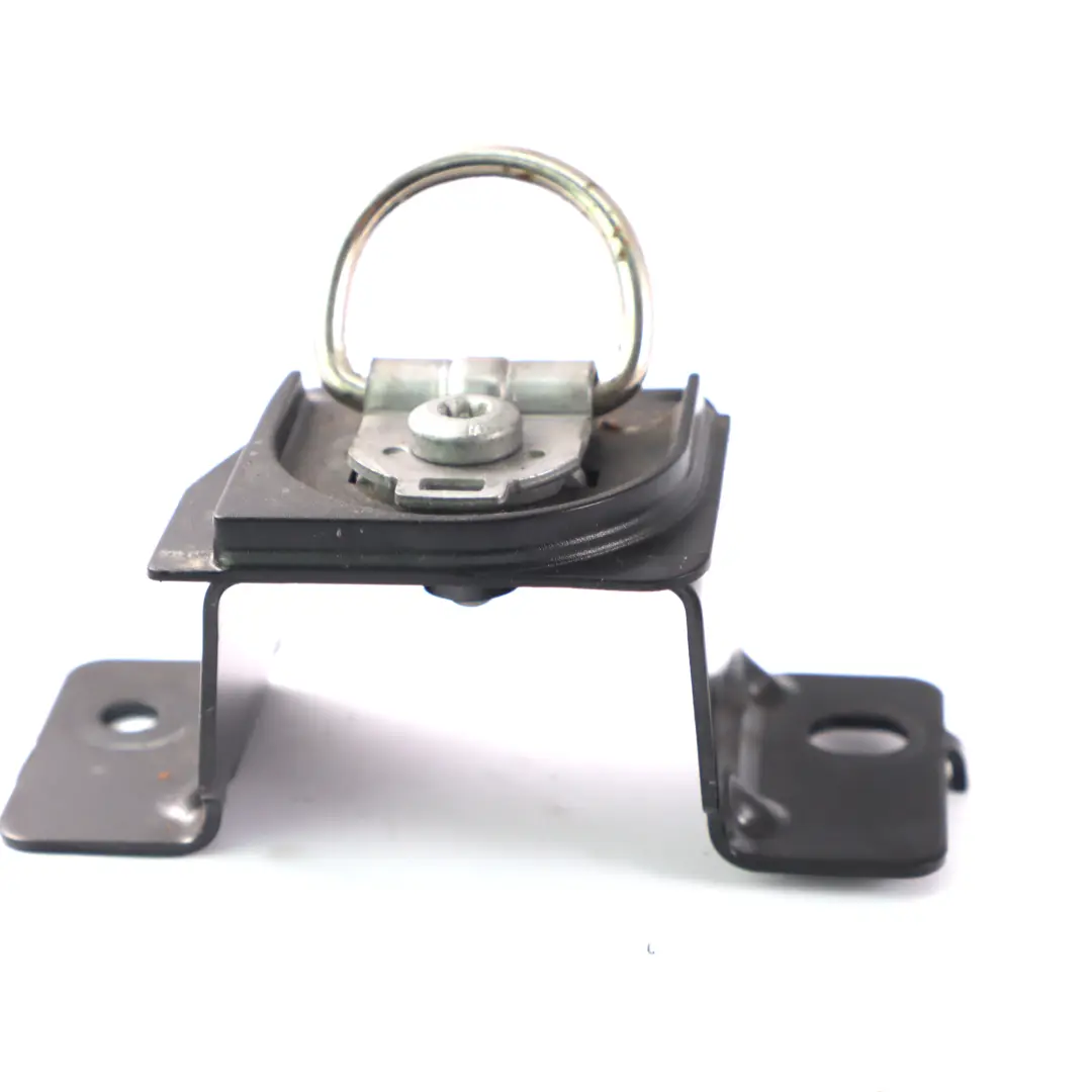 Support de garniture Mercedes S205 coffre Montage arrière gauche pour à propos du numéro de pièce A2058400131 Support de garniture Mercedes S205 coffre Montage arrière gauche - SKU A2058400131 - Numéro de pièce A2058400131