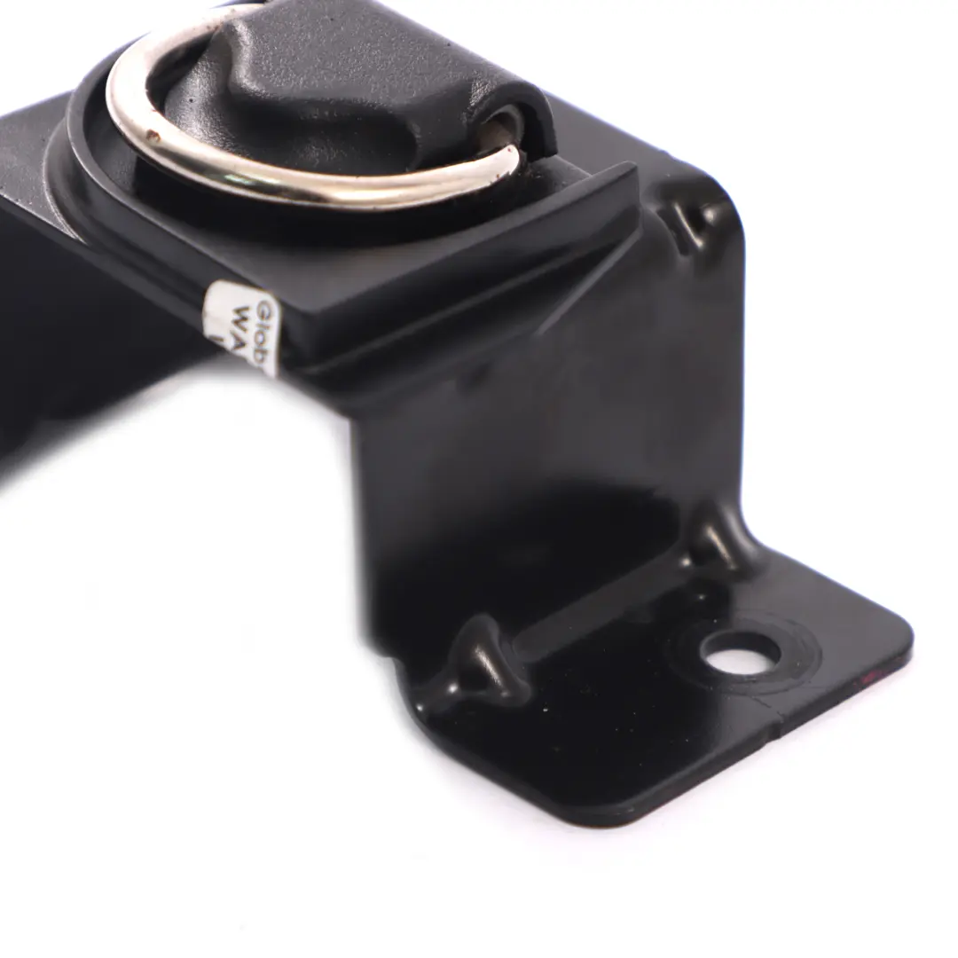 Laderaumhalterung Hakenring Rechts für Mercedes W205 Kombi mit Teilenummer A2058400231 Mercedes W205 Kombi Laderaumhalterung Hakenring Rechts - SKU A2058400231 - Teilenummer A2058400231