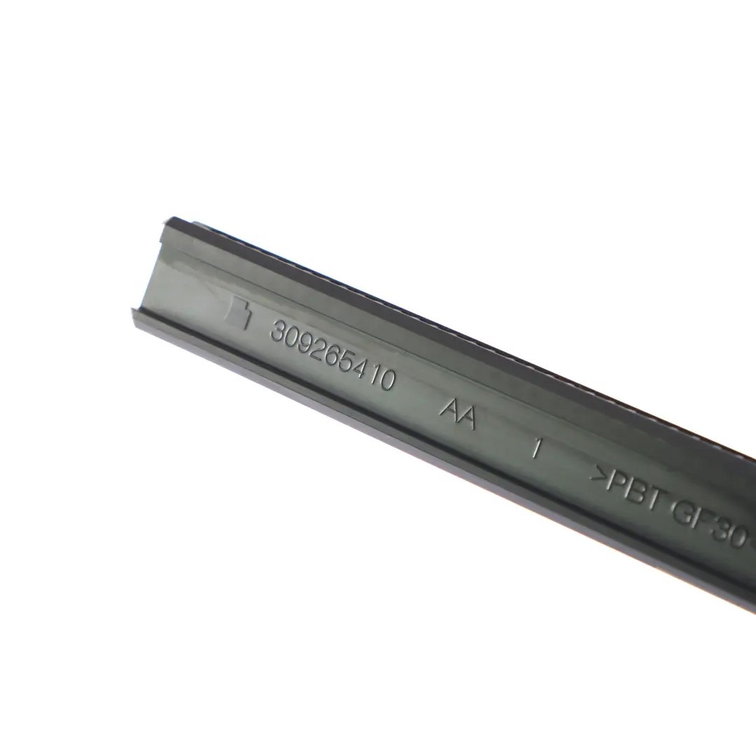 Mercedes W205 C238 Sicherheitsgurt Führung Abdeckung Carrier Links - SKU A2058600157 - Teilenummer A2058600157
