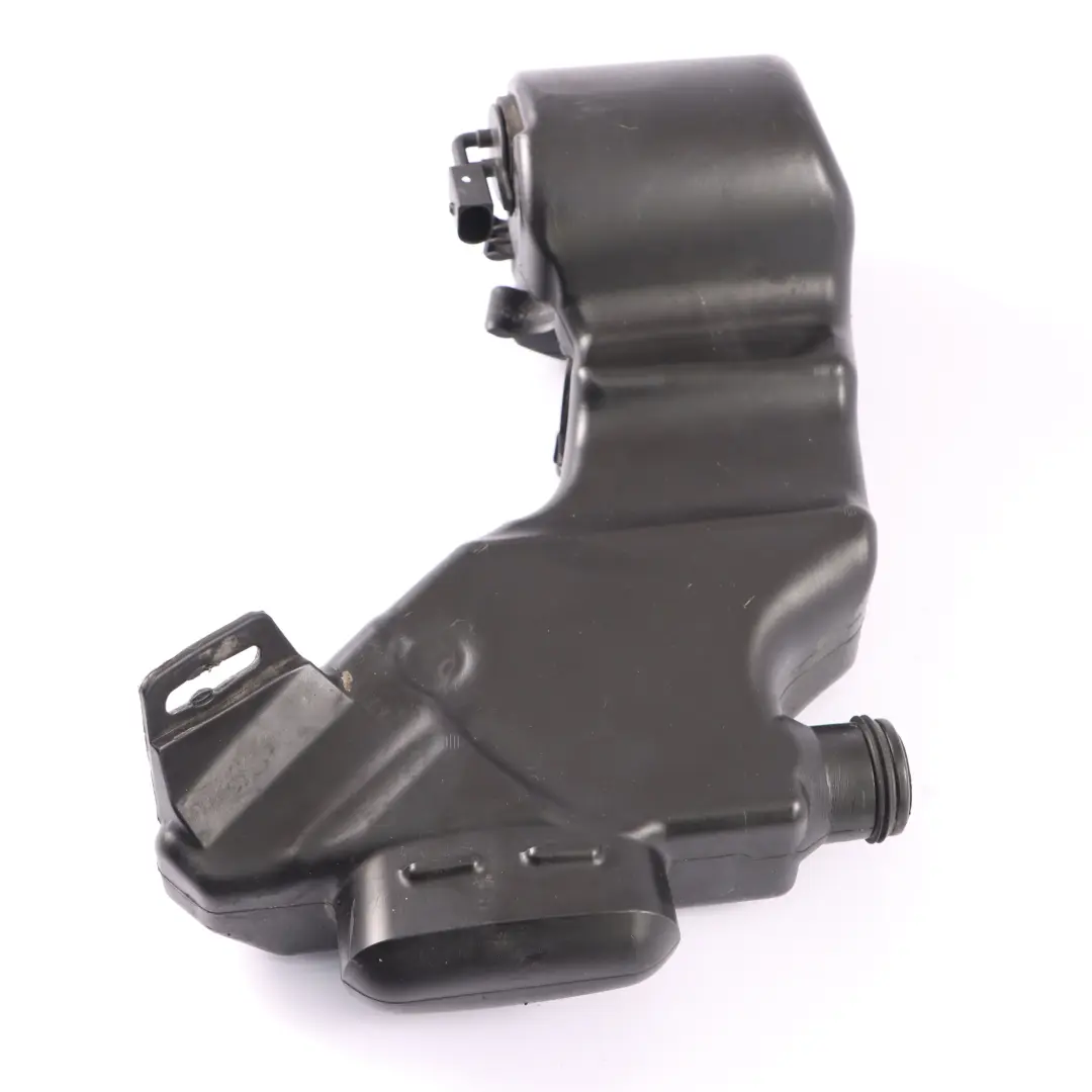 à liquide lave-glace Réservoir pour Mercedes W205 à propos du numéro de pièce A2058600160 Mercedes W205 à liquide lave-glace Réservoir - SKU A2058600160 - Numéro de pièce A2058600160