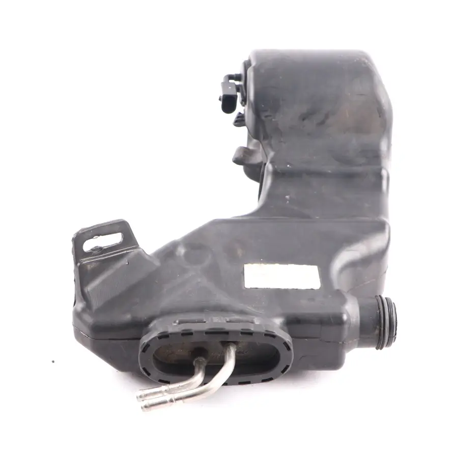 Zbiornik Spryskiwaczy do Mercedes W205 o numerze A2058600260 Mercedes W205 Zbiornik Spryskiwaczy - SKU A2058600260 - Numer Części A2058600260