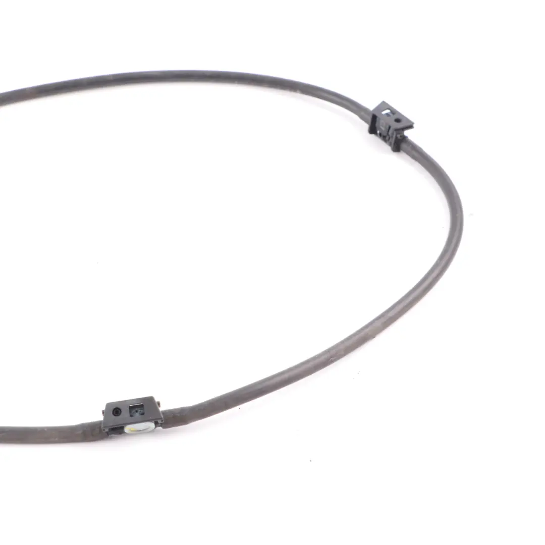 Tuyau lave-glace Mercedes W205 Tuyau lave-glace pour à propos du numéro de pièce A2058600292 Tuyau lave-glace Mercedes W205 Tuyau lave-glace - SKU A2058600292 - Numéro de pièce A2058600292