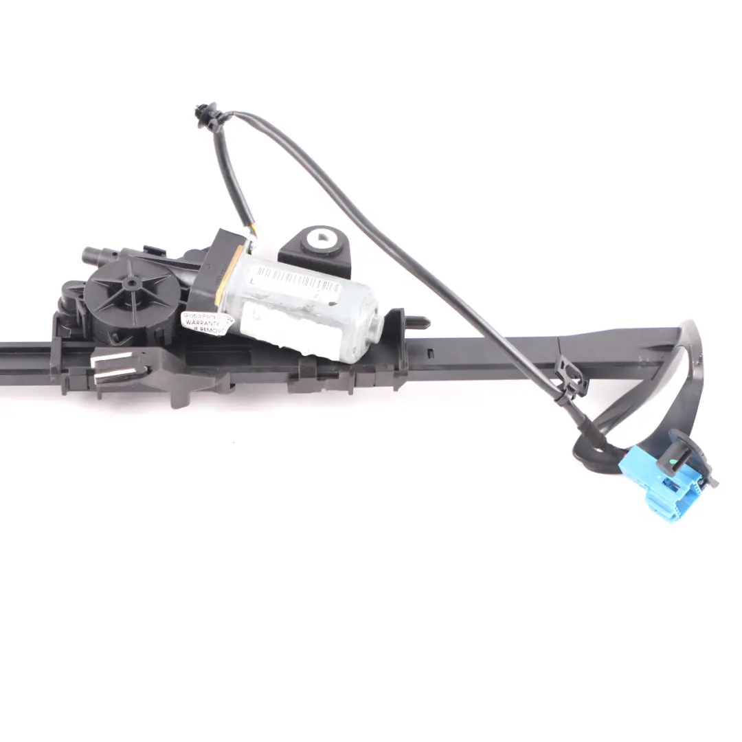Mercedes C205 Alimentatore cinture sicurezza anteriore sinistro - SKU A2058600357 - Numero di parte A2058600357