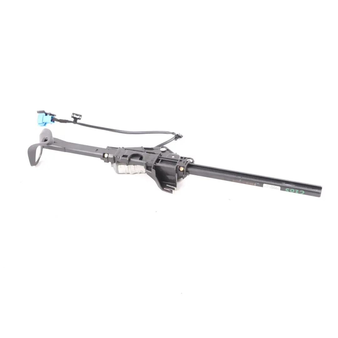Mercedes C205 Alimentatore cinture sicurezza anteriore sinistro - SKU A2058600357 - Numero di parte A2058600357