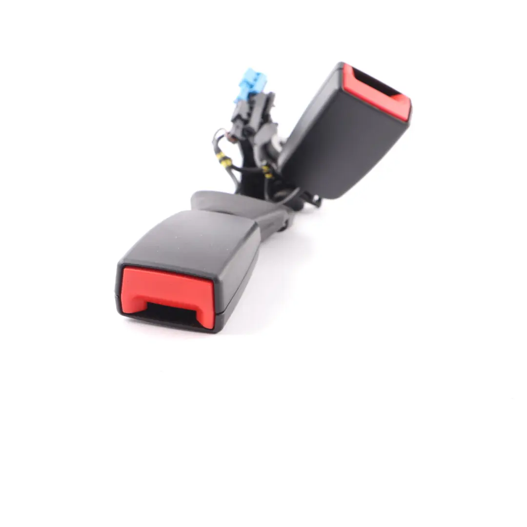 Mercedes W205 X253 Boucle ceinture sécurité Arrière Centre Droite - SKU A2058600469 - Numéro de pièce A2058600469