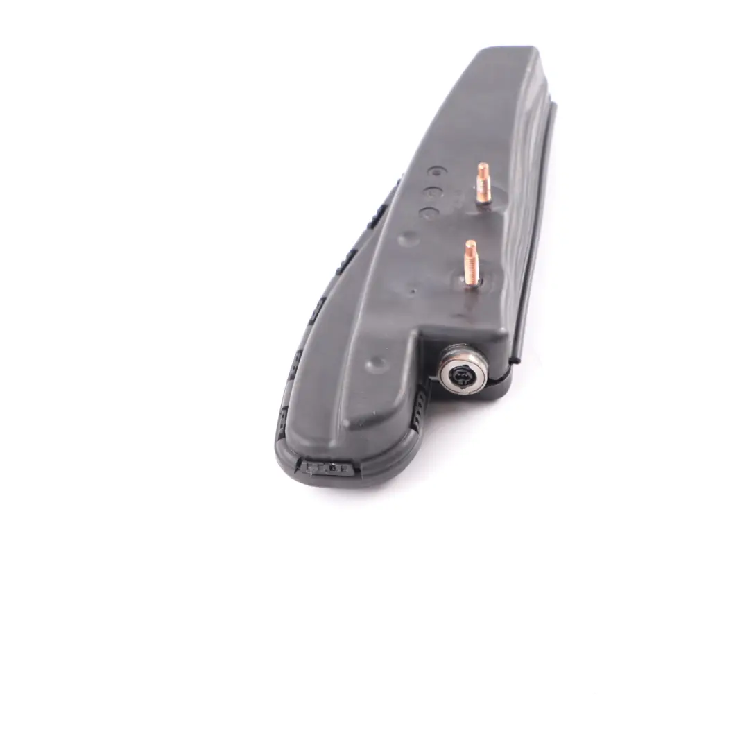 Modulo aria laterale sedile anteriore destro per Mercedes W205 con numero di parte A2058600702 Mercedes W205 Modulo aria laterale sedile anteriore destro - SKU A2058600702 - Numero di parte A2058600702