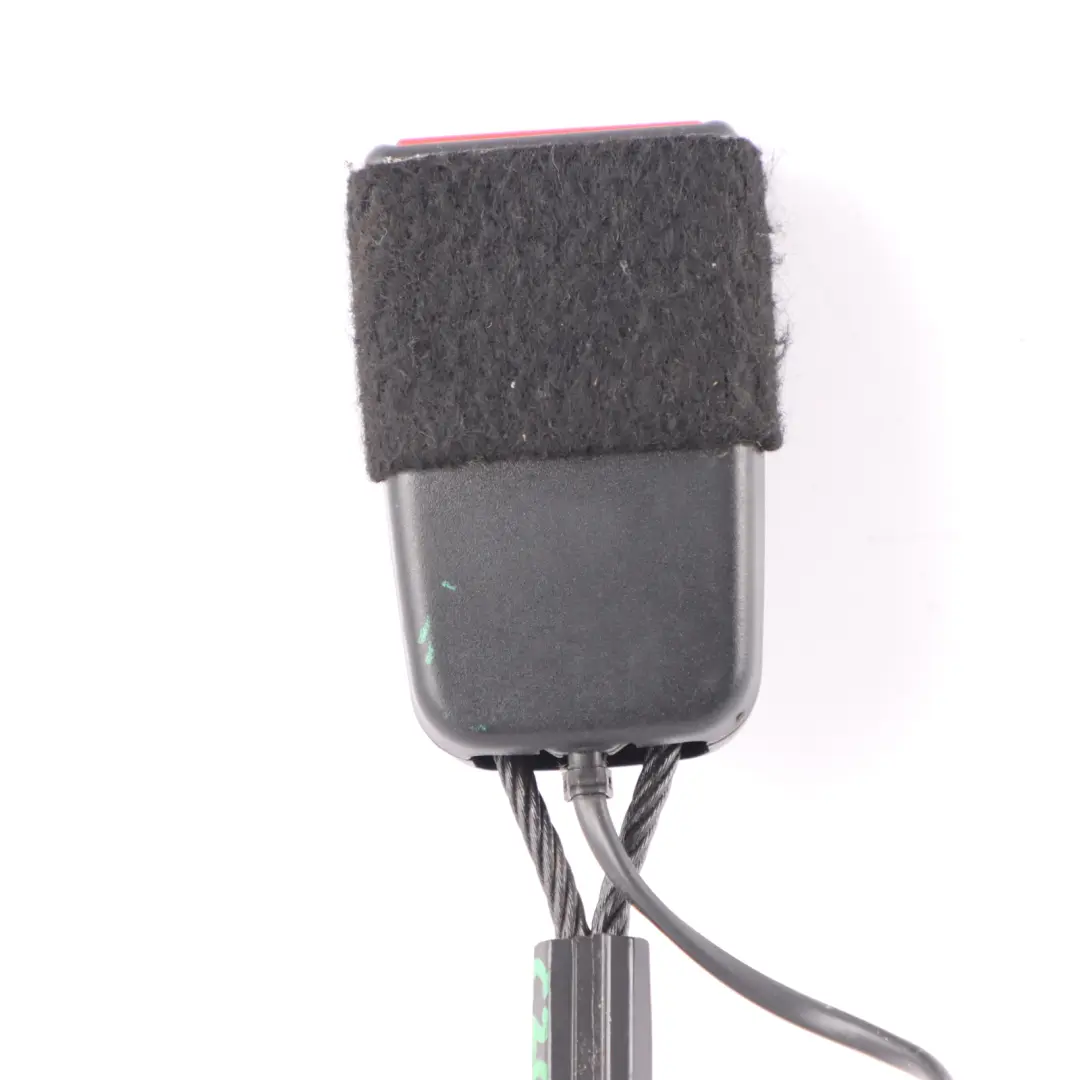 Boucle de ceinture avant côté passager pour Mercedes W205 C205 Coupe à propos du numéro de pièce A2058601369 Mercedes W205 C205 Coupe Boucle de ceinture avant côté passager - SKU A2058601369 - Numéro de pièce A2058601369