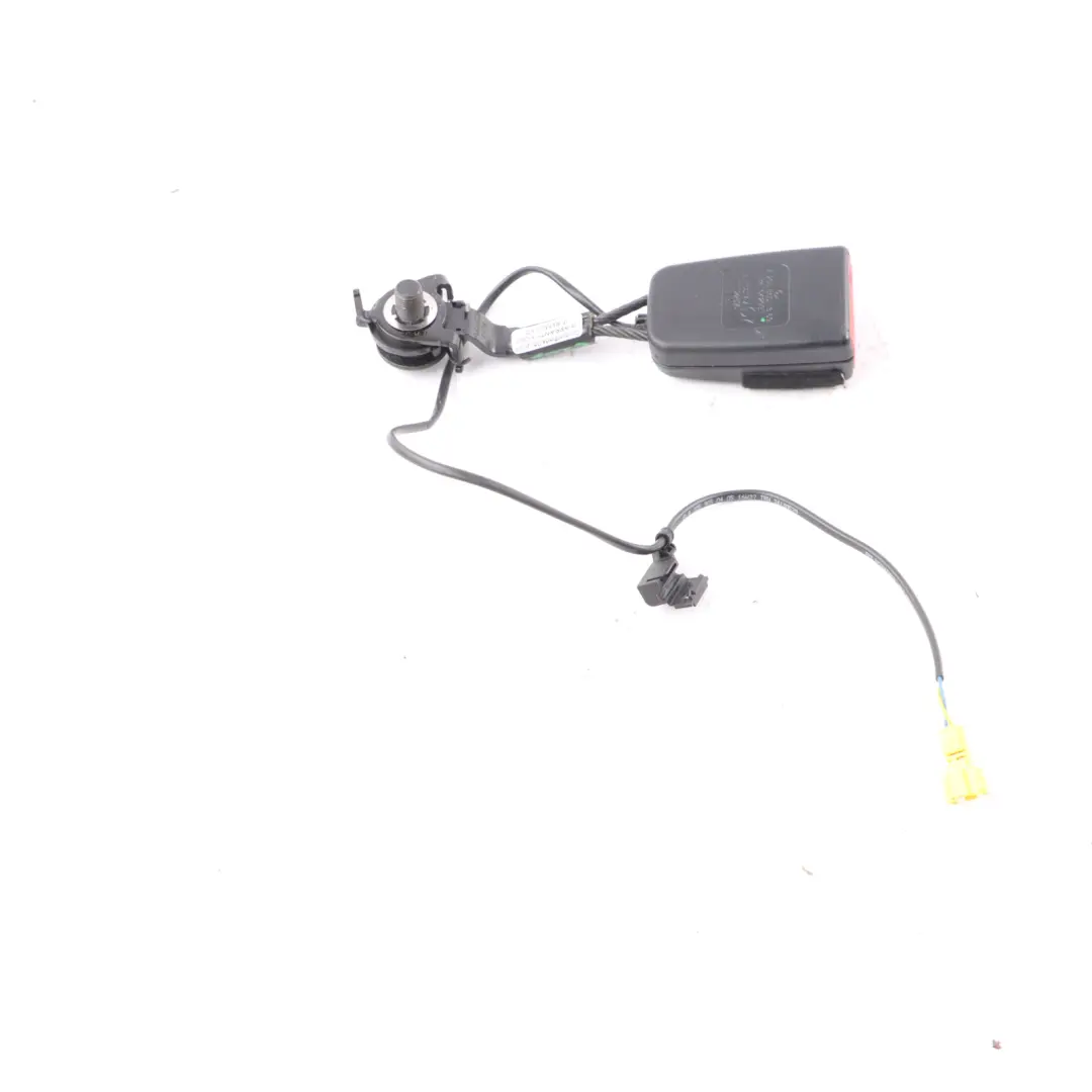 Mercedes W205 C205 Coupe Boucle de ceinture avant côté passager - SKU A2058601369 - Numéro de pièce A2058601369