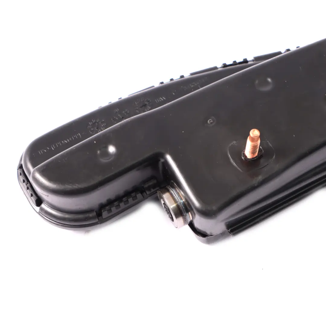 Modulo aria laterale sedile anteriore destro per Mercedes W205 con numero di parte A2058601800 Mercedes W205 Modulo aria laterale sedile anteriore destro - SKU A2058601800 - Numero di parte A2058601800