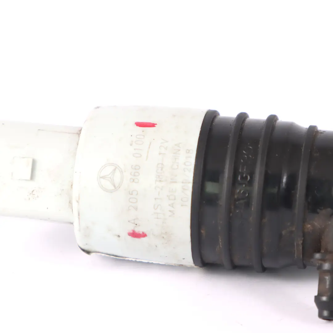 Pompa Płynu Spryskiwaczy do Mercedes C238 W205 W213 o numerze A2058660100 Mercedes C238 W205 W213 Pompa Płynu Spryskiwaczy - SKU A2058660100 - Numer Części A2058660100