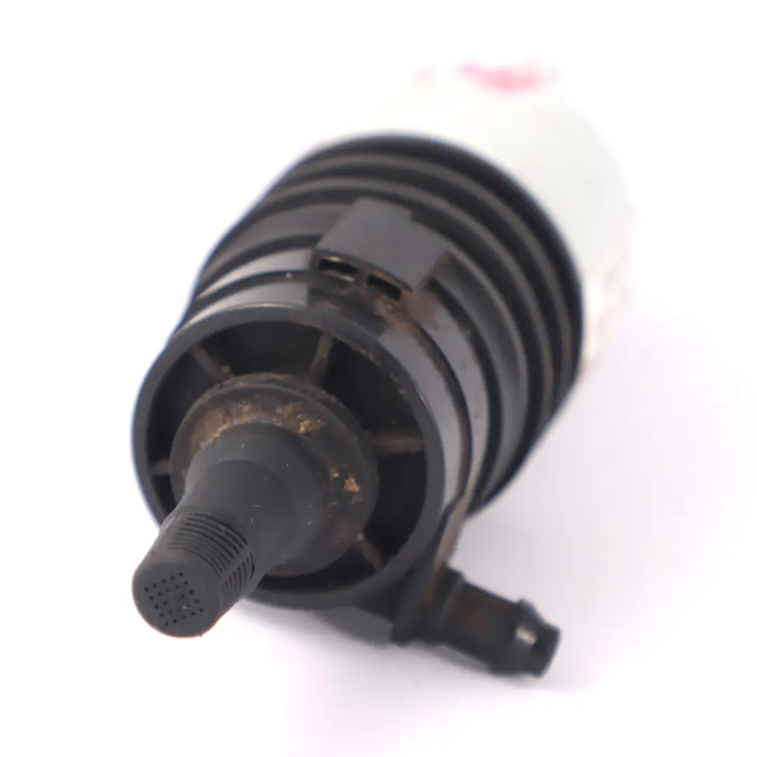 Pompe à liquide lave-glace pour Mercedes C238 W205 W213 à propos du numéro de pièce A2058660100 Mercedes C238 W205 W213 Pompe à liquide lave-glace - SKU A2058660100 - Numéro de pièce A2058660100