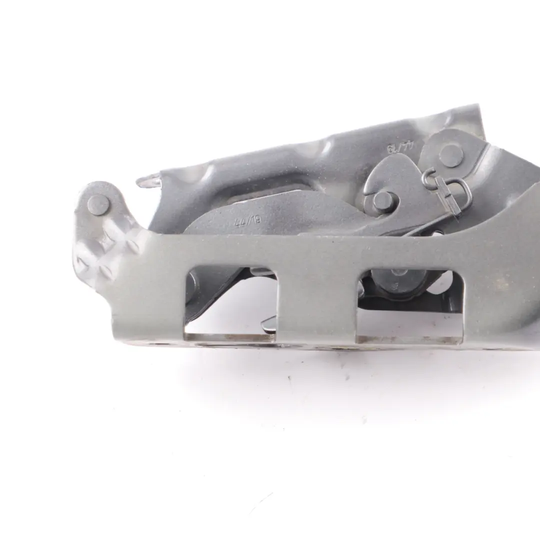 Mercedes W205 Zawias Maski Lewy Szary - SKU A2058800828-SEL - Numer Części A2058800828