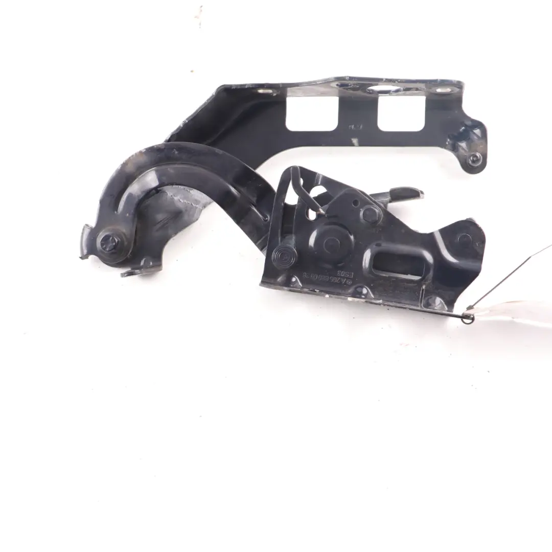 Motor Capó Bisagra Derecha Cavansite Azul - 890 para Mercedes W205 con número de pieza A2058800928 Mercedes W205 Motor Capó Bisagra Derecha Cavansite Azul - 890 - SKU A2058800928-CVB - Número de pieza A2058800928