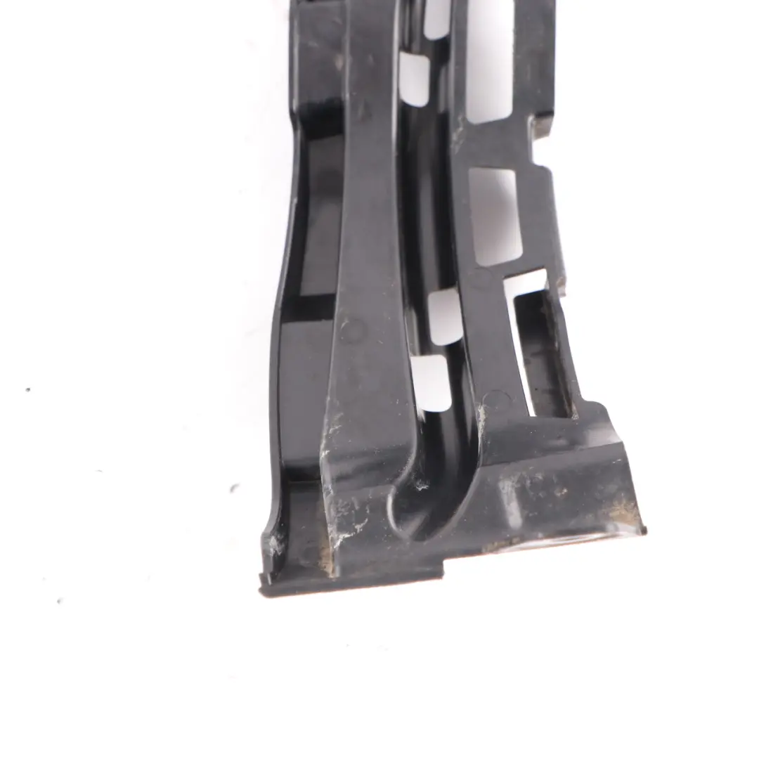 Support pare chocs Mercedes S205 Support latéral arrière gauche pour à propos du numéro de pièce A2058802002 Support pare chocs Mercedes S205 Support latéral arrière gauche - SKU A2058802002 - Numéro de pièce A2058802002