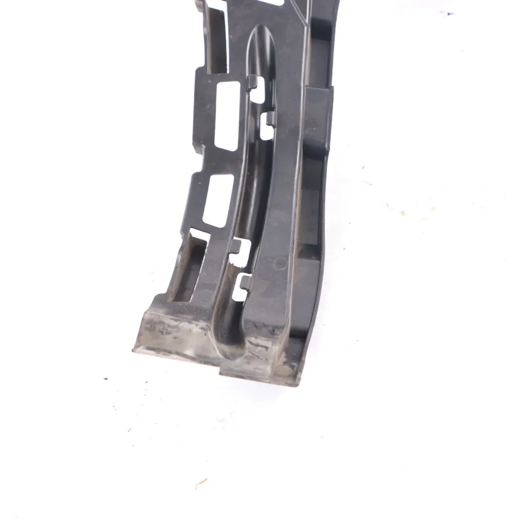 Soporte Parachoques Mercedes S205 Trasero Derecho Lateral para con número de pieza A2058802102 Soporte Parachoques Mercedes S205 Trasero Derecho Lateral - SKU A2058802102 - Número de pieza A2058802102