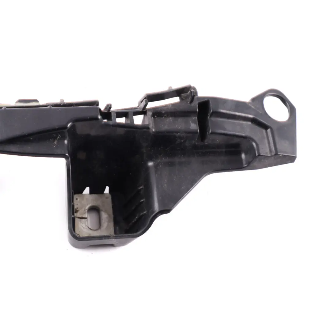 Mercedes W205 Staffa montaggio posteriore Supporto guida sinistra - SKU A2058850365 - Numero di parte A2058850365