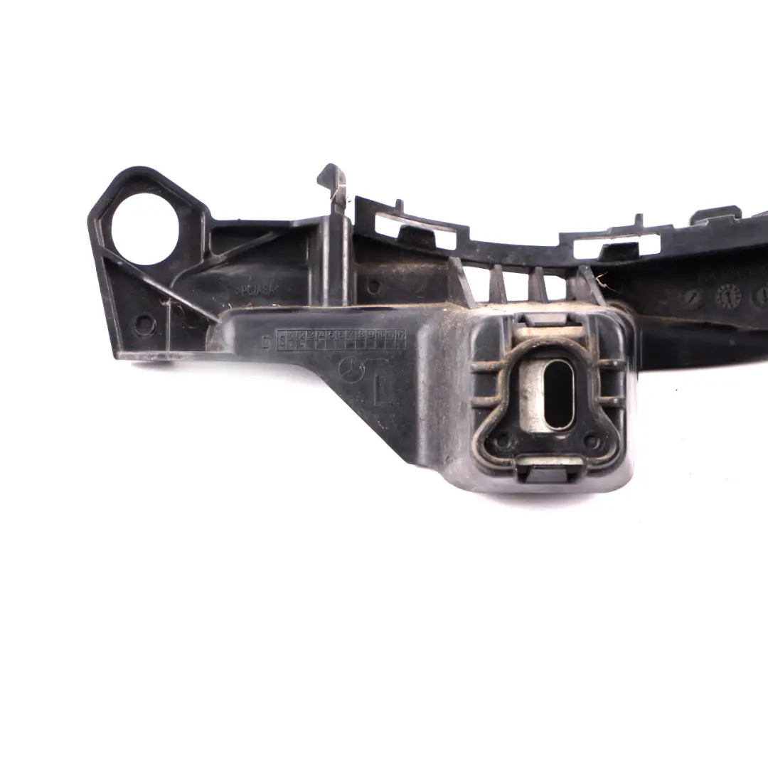 Mercedes W205 Staffa montaggio posteriore Supporto guida sinistra - SKU A2058850365 - Numero di parte A2058850365