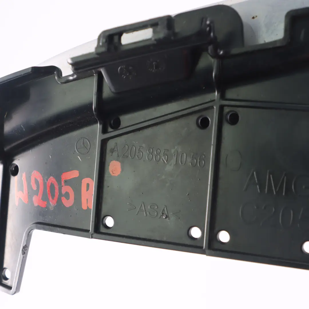 Pare-chocs arrière Cache d'échappement droit pour Mercedes C205 A205 AMG à propos du numéro de pièce A2058851056 Mercedes C205 A205 AMG Pare-chocs arrière Cache d'échappement droit - SKU A2058851056 - Numéro de pièce A2058851056