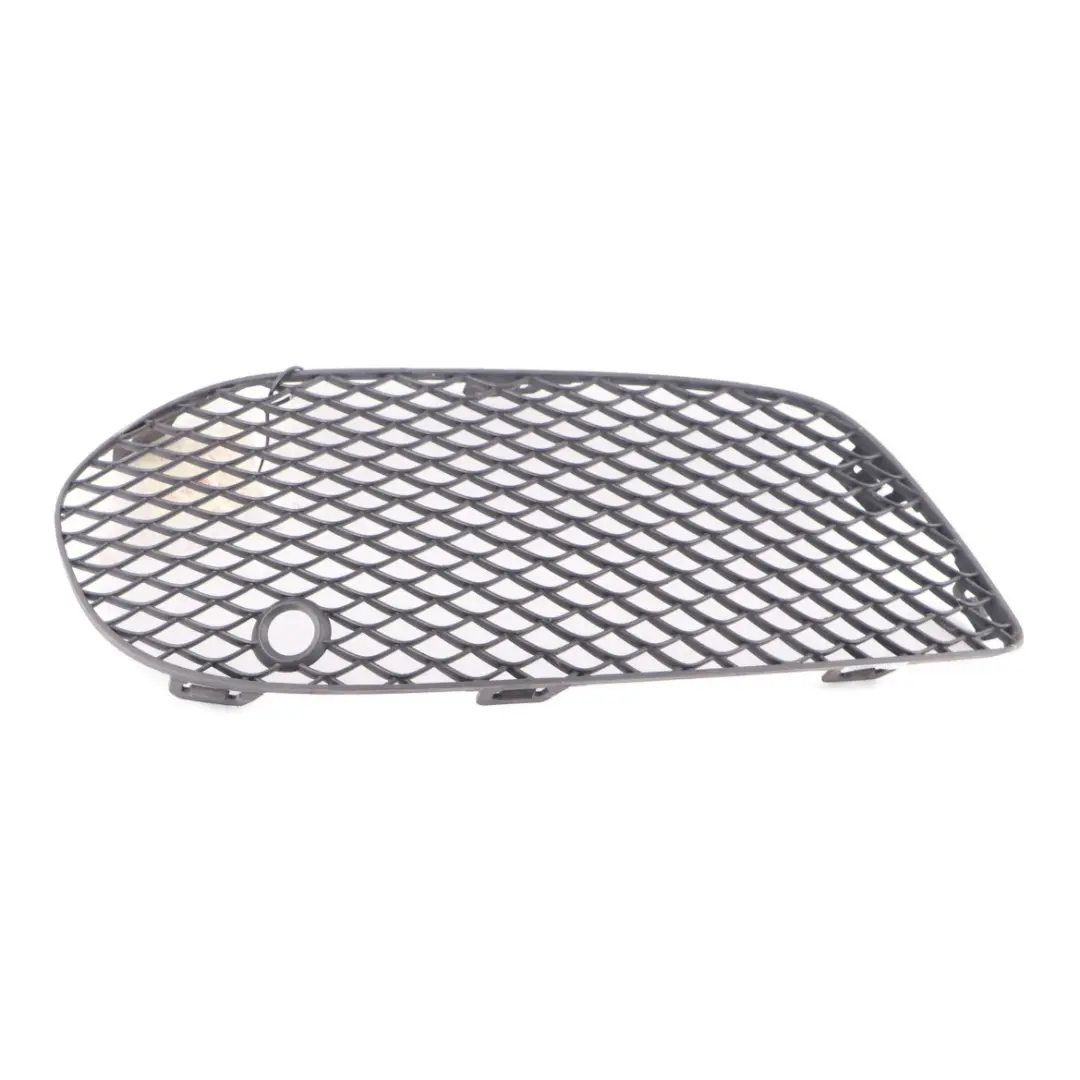 Pare chocs avant Grille inférieure gauche AMG Styling pour Mercedes W205 à propos du numéro de pièce A2058852523 Mercedes W205 Pare chocs avant Grille inférieure gauche AMG Styling - SKU A2058852523 - Numéro de pièce A2058852523