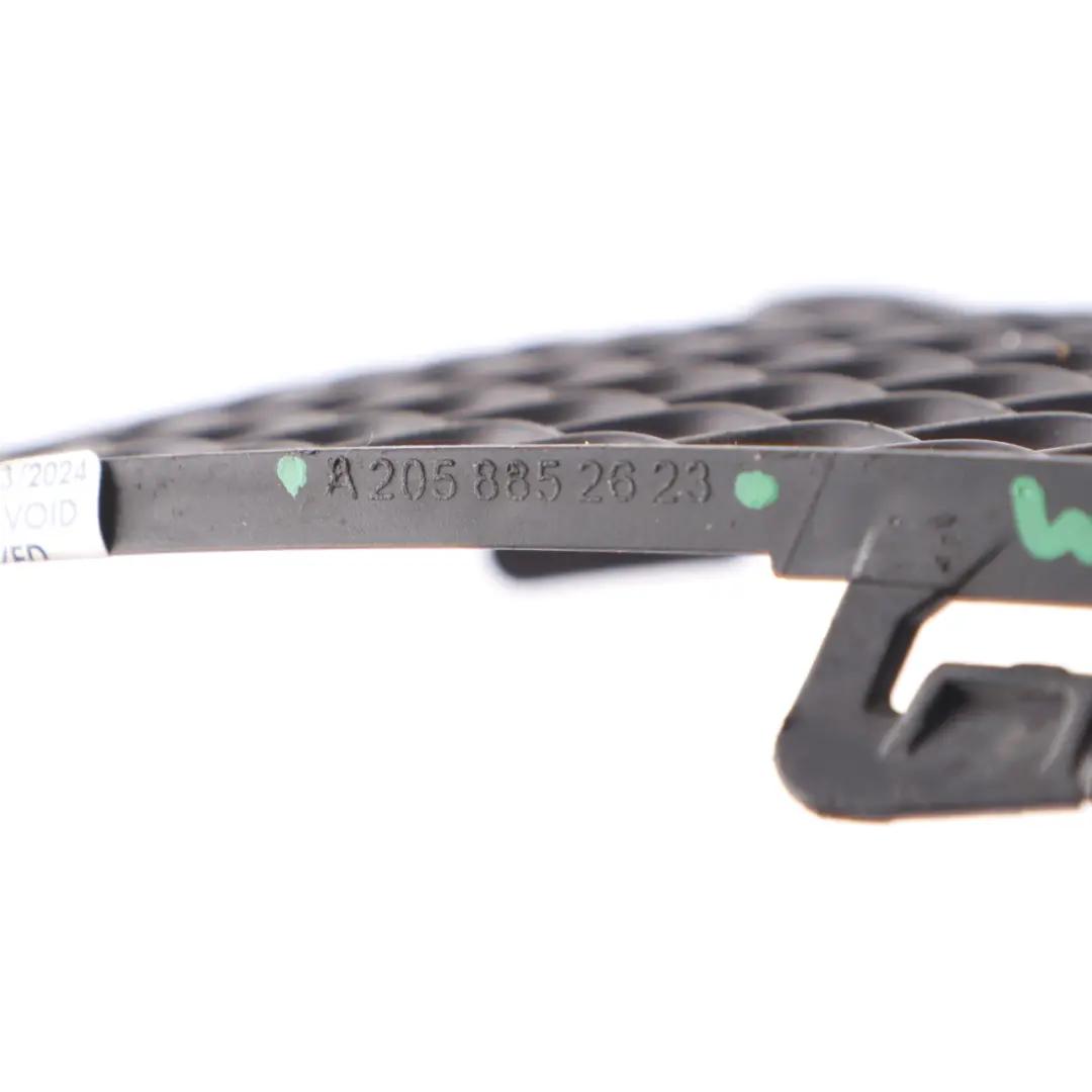 Mercedes W205 Pare chocs avant Grille inférieure droite AMG - SKU A2058852623 - Numéro de pièce A2058852623