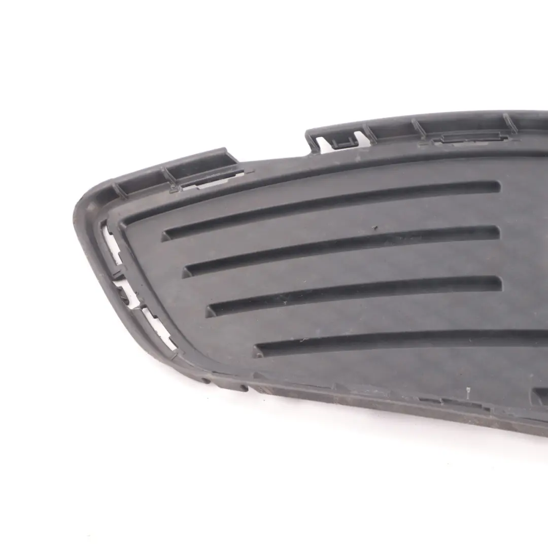 paraurti anteriore sinistro copertura griglia Pacchetto AMG per Mercedes W205 con numero di parte A2058854023 Mercedes W205 paraurti anteriore sinistro copertura griglia Pacchetto AMG - SKU A2058854023 - Numero di parte A2058854023