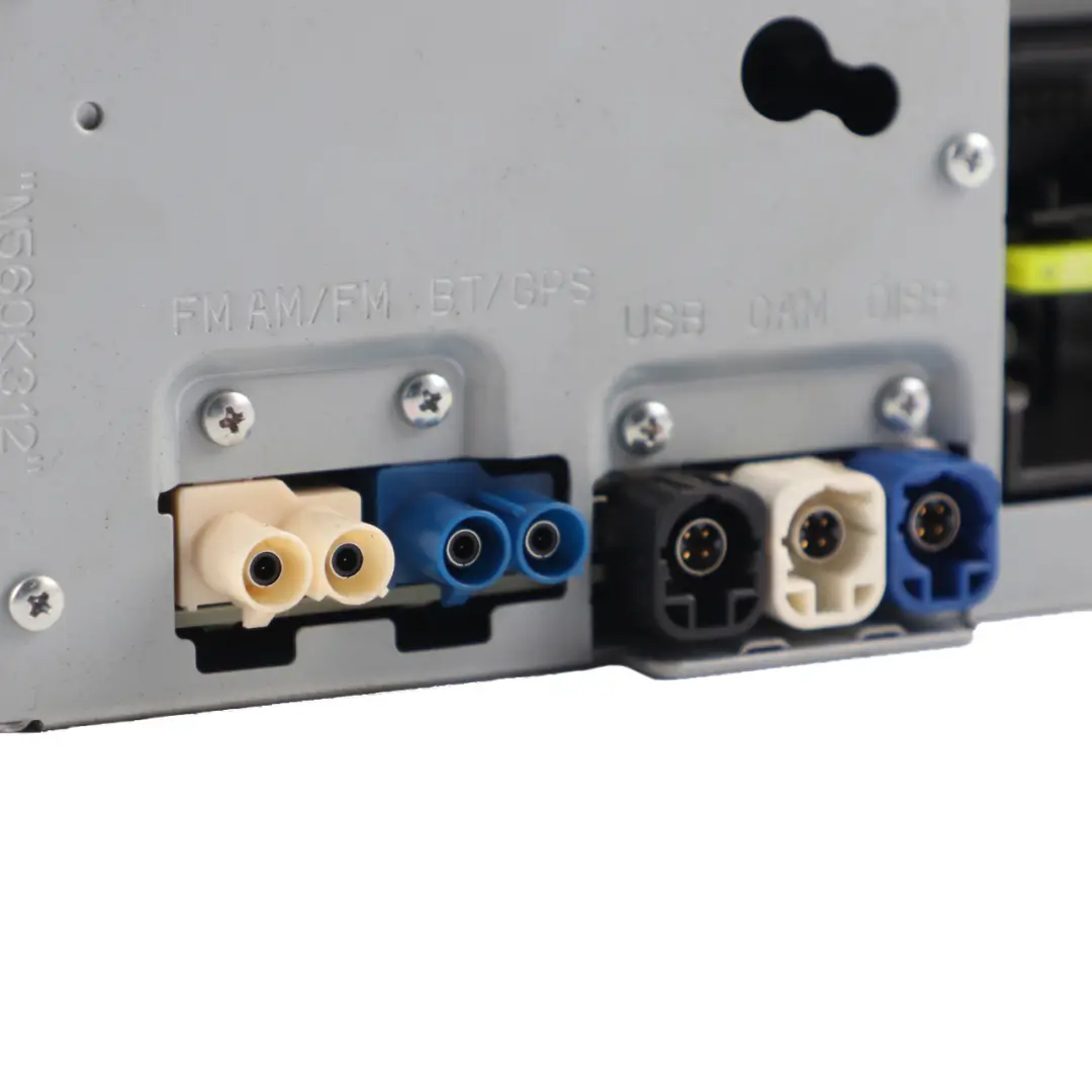 Hauptgerät Radio CD Spieler Audio Navi Multimedia für Mercedes W205 mit Teilenummer A2059003729 Mercedes W205 Hauptgerät Radio CD Spieler Audio Navi Multimedia - SKU A2059003729 - Teilenummer A2059003729