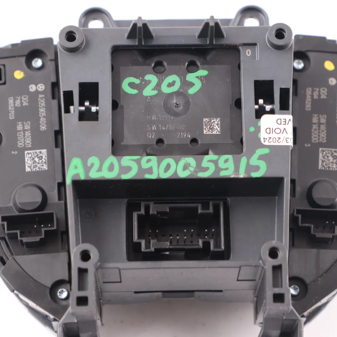 Mercedes W205 Console Commutation Sat Navigation Bouton Contrôleur - SKU A2059005915 - Numéro de pièce A2059005915