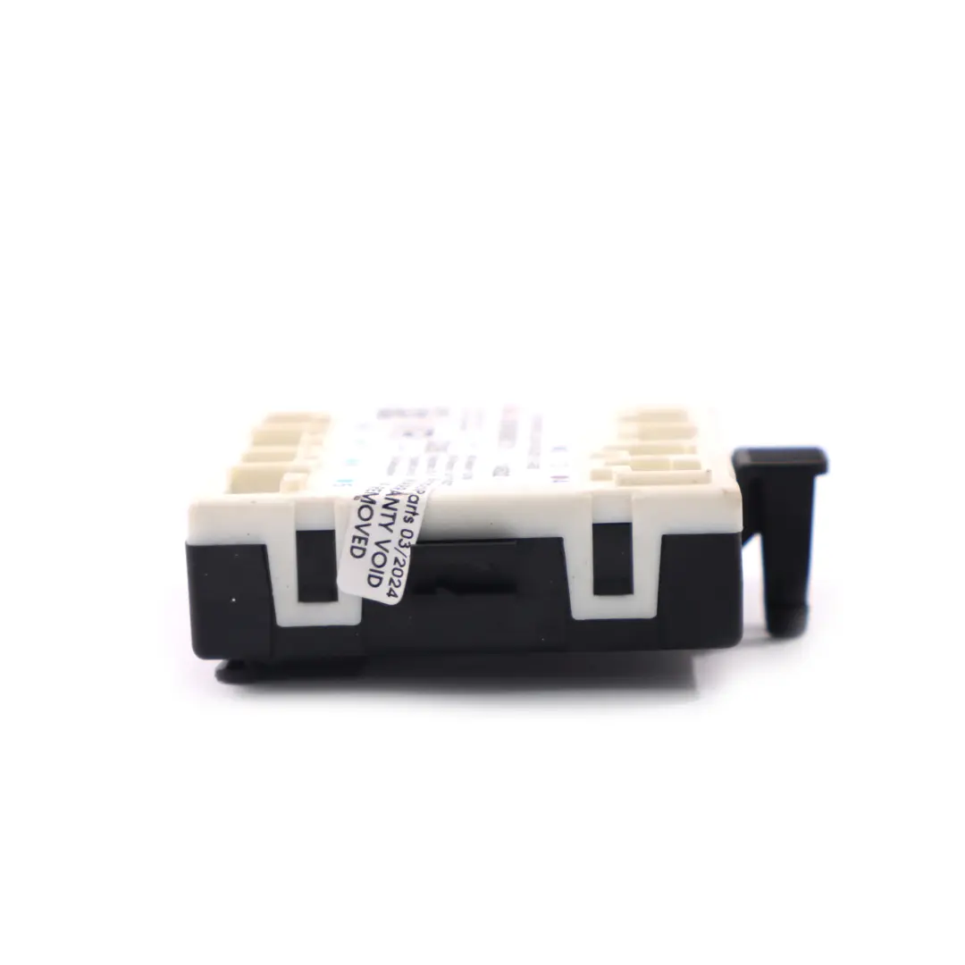Door Module Mercedes W205 Front Right O/S Door Control Module Unit to with Part number A2059006013 Door Module Mercedes W205 Front Right O/S Door Control Module Unit - SKU A2059006013 - Part number A2059006013