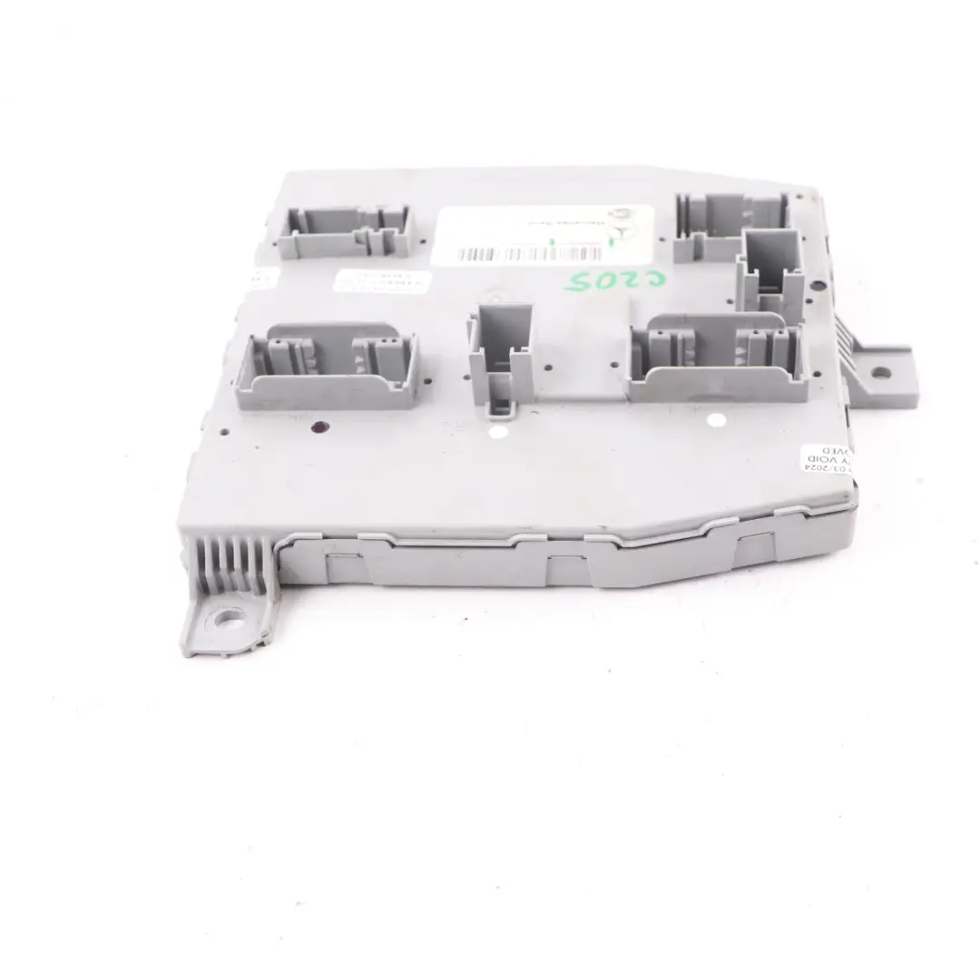 SAM Module Front Body Comfort Control Unit ECU to Mercedes W205 with Part number A2059006330 Mercedes W205 SAM Module Front Body Comfort Control Unit ECU - SKU A2059006330 - Part number A2059006330