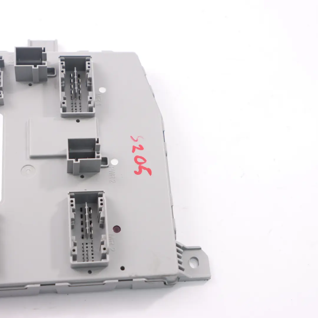 SAM Modul Vordere Karosserie Komfort Steuergerät ECU für Mercedes W205 mit Teilenummer A2059006818 Mercedes W205 SAM Modul Vordere Karosserie Komfort Steuergerät ECU - SKU A2059006818 - Teilenummer A2059006818