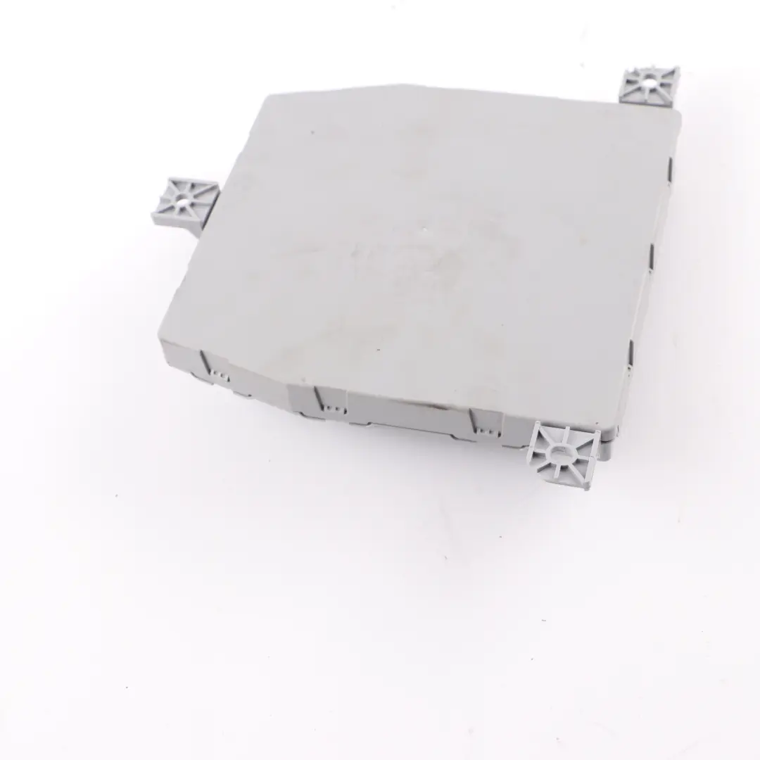  Module Mercedes W205 Relay Body Control Module Unit SAM BCM - SKU A2059006822 - Part number A2059006822