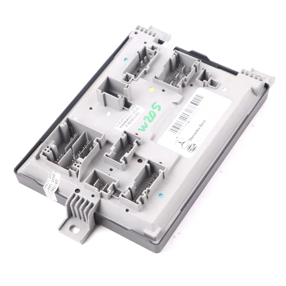 Modulo SAM Mercedes W205 Baule posteriore Modulo di controllo SAM per con numero di parte A2059007143 Modulo SAM Mercedes W205 Baule posteriore Modulo di controllo SAM - SKU A2059007143 - Numero di parte A2059007143