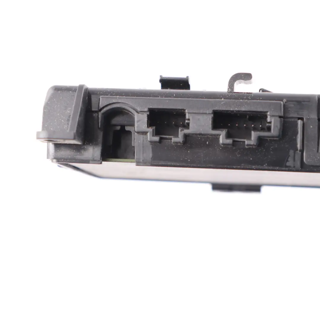 Telemática Módulo Bluetooth Unidad de Control ECU para Mercedes W205 con número de pieza A2059009643 Mercedes W205 Telemática Módulo Bluetooth Unidad de Control ECU - SKU A2059009643 - Número de pieza A2059009643