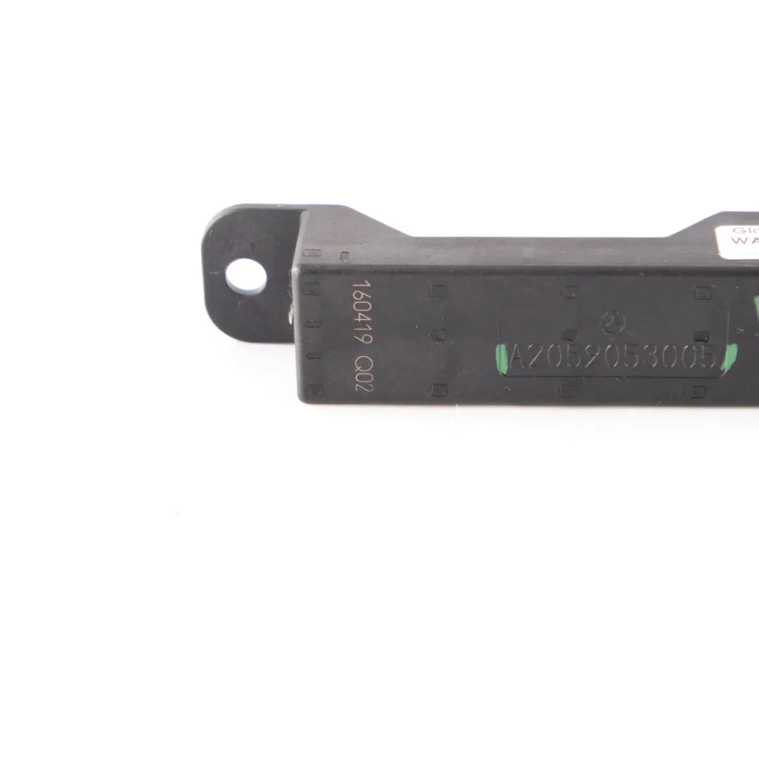 Moduł Wzmacniacz Anteny Keyless do Mercedes W176 W246 o numerze A2059053005 Mercedes W176 W246 Moduł Wzmacniacz Anteny Keyless - SKU A2059053005 - Numer Części A2059053005