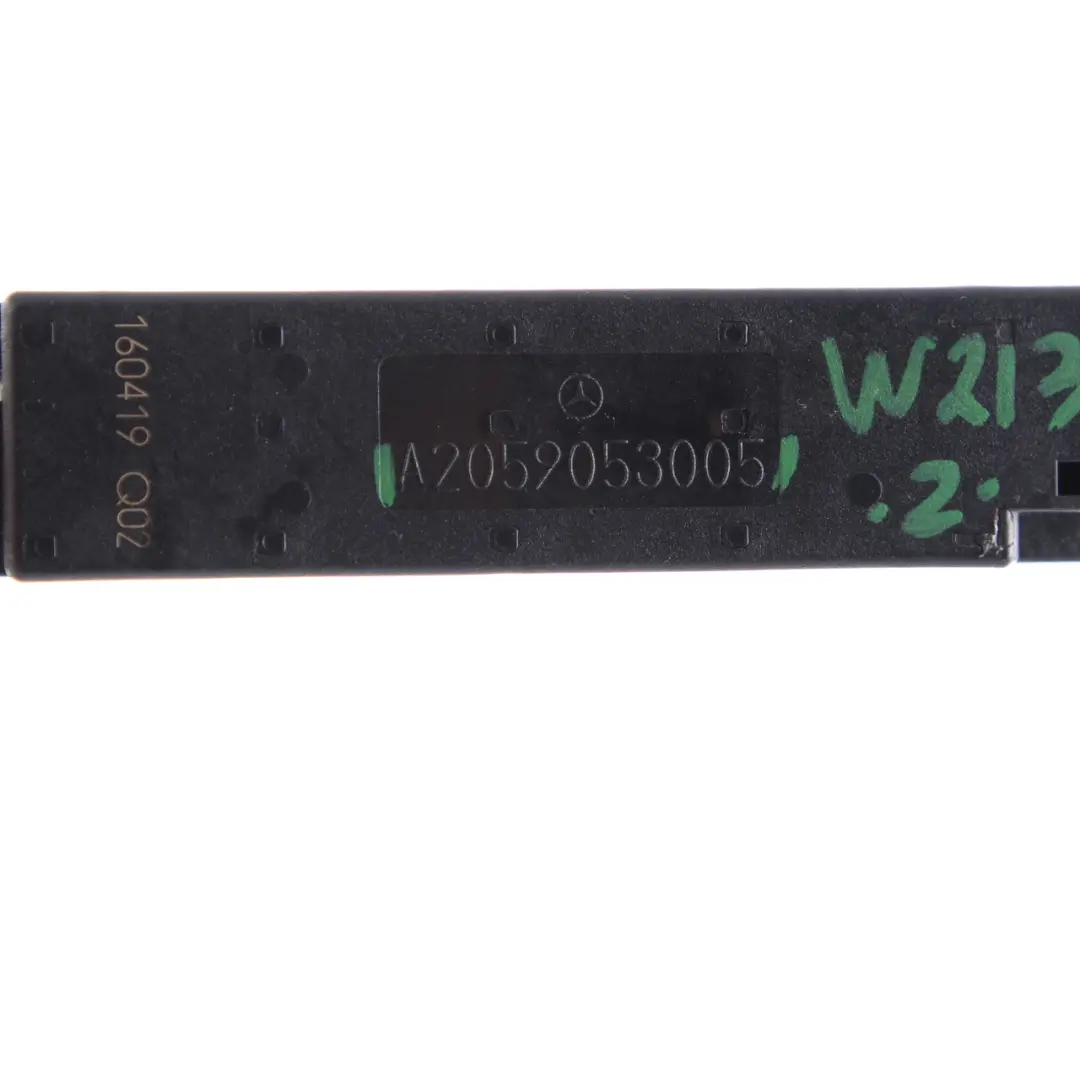 Antenne Antenne Verstärker Steuergerät Keyless Go für Mercedes W176 W246 mit Teilenummer A2059053005 Mercedes W176 W246 Antenne Antenne Verstärker Steuergerät Keyless Go - SKU A2059053005 - Teilenummer A2059053005