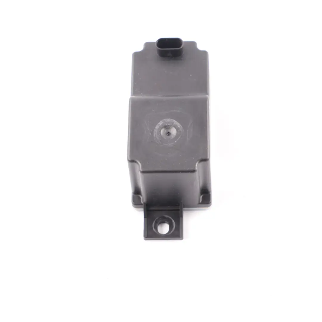 Moduł Przetwornik Napięcia Regulator do Mercedes W205 o numerze A2059053414 Mercedes W205 Moduł Przetwornik Napięcia Regulator - SKU A2059053414 - Numer Części A2059053414