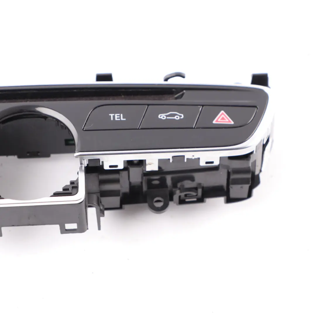 Interrupteur feux détresse radio centrale console pour Mercedes W205 à propos du numéro de pièce A2059053901 Mercedes W205 Interrupteur feux détresse radio centrale console - SKU A2059053901 - Numéro de pièce A2059053901